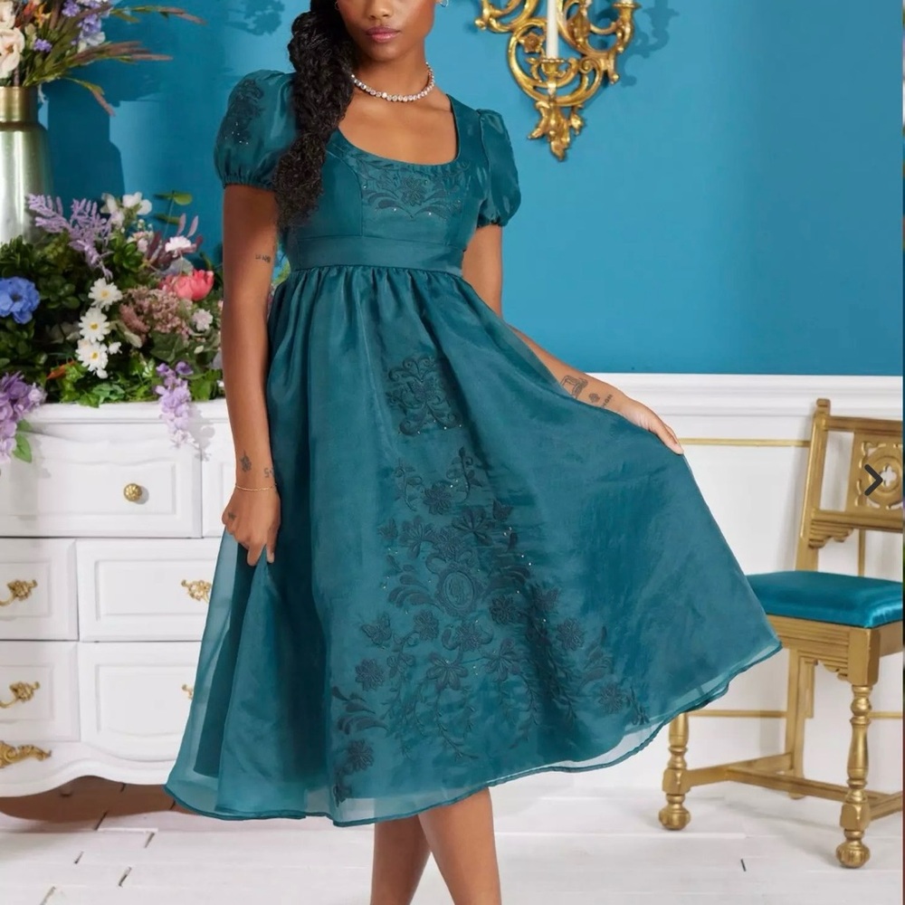 EUC Her Universe Bridgerton Penelope Teal Dress size 3x